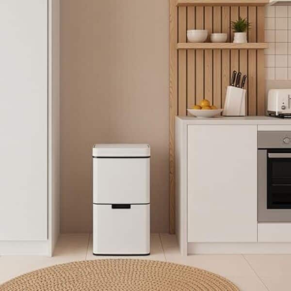 Découvrez notre test détaillé de la poubelle à capteur [en.casa] 72L pour un tri sélectif simplifié. Efficacité, design et fonctionnalités à ne pas manquer pour faciliter votre recyclage au quotidien.