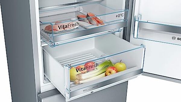 Découvrez le test du réfrigérateur bosch KGE39ALCA : performance, élégance et design inox réunis pour équiper votre cuisine avec style et efficacité