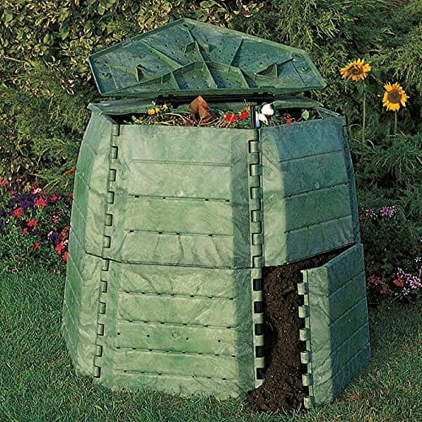 Découvrez notre test détaillé du composteur thermique 1065 l : évaluer ses atouts, ses inconvénients et voir comment il transforme vos déchets en compost de qualité.