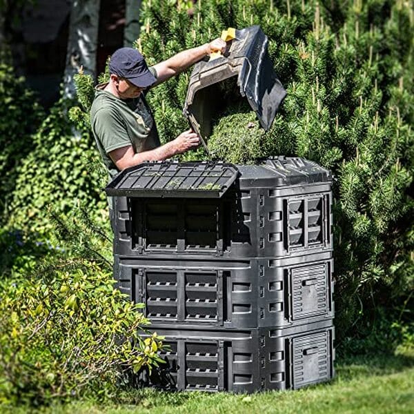 Découvrez notre test du composteur jardin KADAX 860L : une solution durable et efficace pour réduire vos déchets, nourrir votre sol et améliorer votre jardin sans effort.