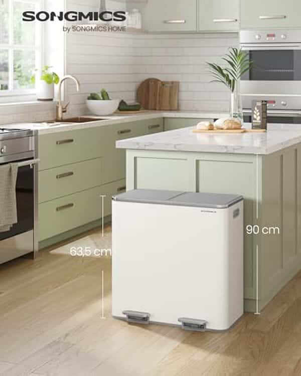 Découvrez notre test détaillé de la poubelle SONGMICS 2 x 40 L : un double compartiment efficace pour une gestion des déchets optimisée et un design moderne adapté à votre cuisine.