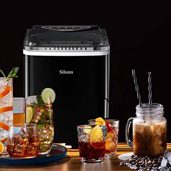 Découvrez notre test complet de la machine à glaçons Silonn. Avec une capacité de 12 kg en 24 heures, alliez efficacité et rapidité pour vos besoins en glace.